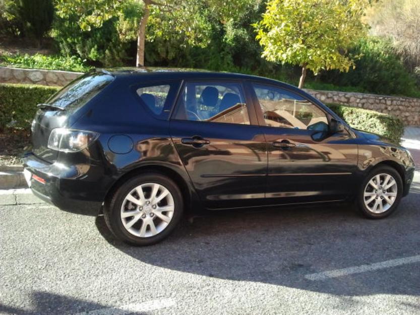 Particular vende mazda3 active 1.6 vvt-105cv pocos kms