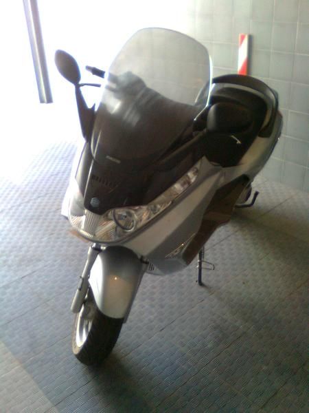 Piaggio X8 125 cc.