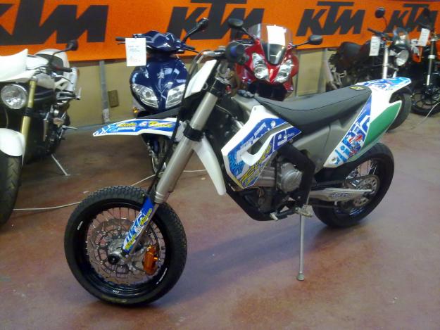 FS 570 Supermotard