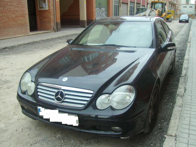 MERCEDES-BENZ - 220CDI SPORT COUPE