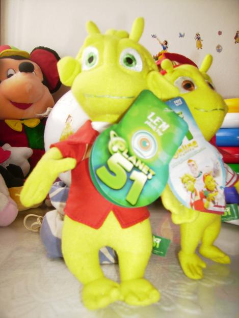 PELUCHES NUEVOS DE PLANET 51