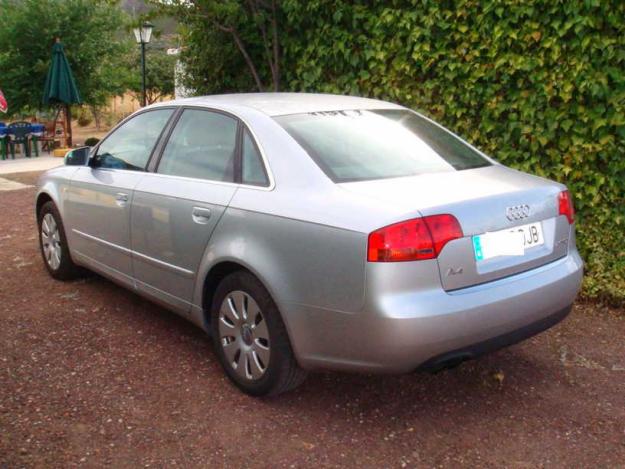 Vendo Audi 2.0 TDI 140 Cv 6 Velocidades Abril 2005 Seminuevo