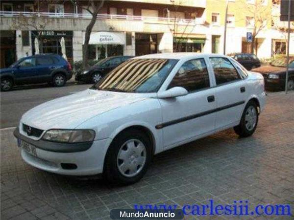 Opel Vectra 1.6 16V 4p