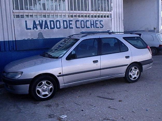 se vende copche peugeot 306 familiar