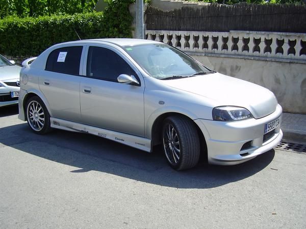 Se vende opel astra