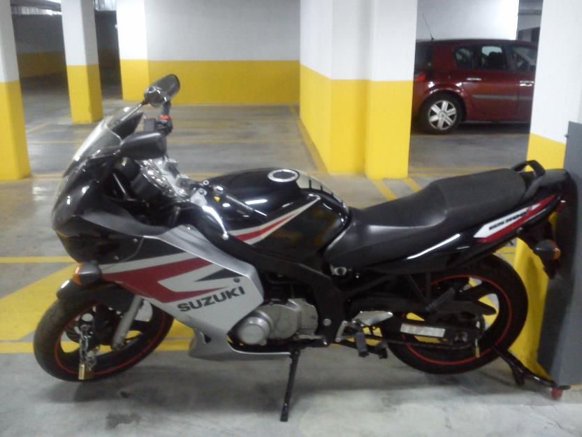 Vendo Suzuki GS 500F