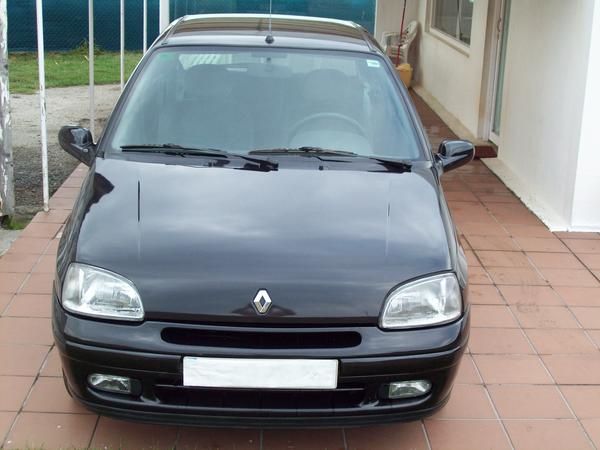 RENAULT CLIO 1.9 D RN