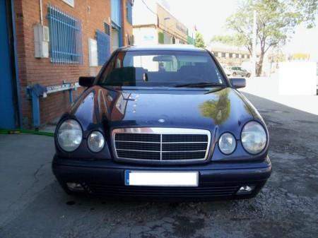 Mercedes Clase E E 290 CLASIC en Sevilla