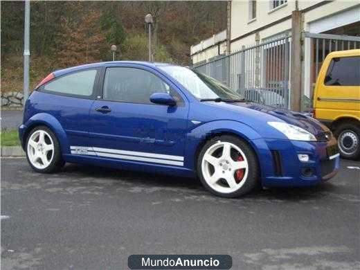 Ford Focus 2.0 RS 200