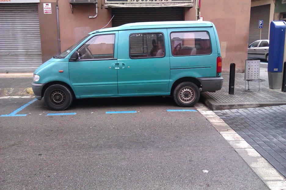 Nissan vanette