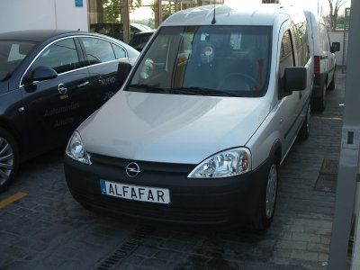 OPEL COMBO ESSENTIA 1.3 CDTI 75CV - Valencia