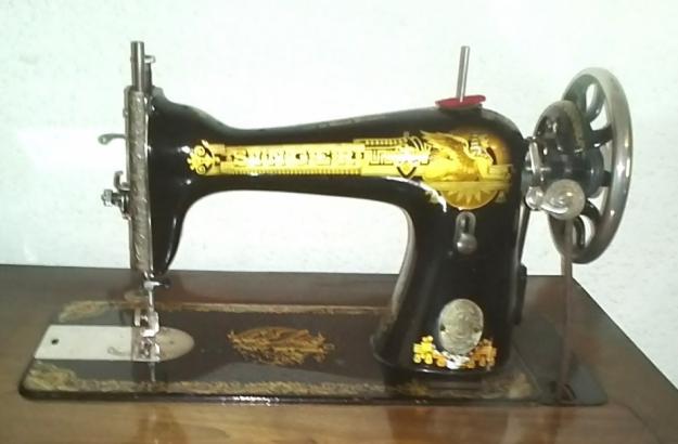 ANTIGUA  MAQUINA  DE  COSER  SINGER  1921