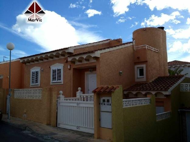 Chalet en venta en Nucia (la), Alicante (Costa Blanca)