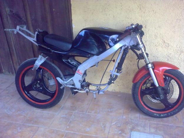 VENDO APRILIA CHESTERFIELD DE COMPETICION