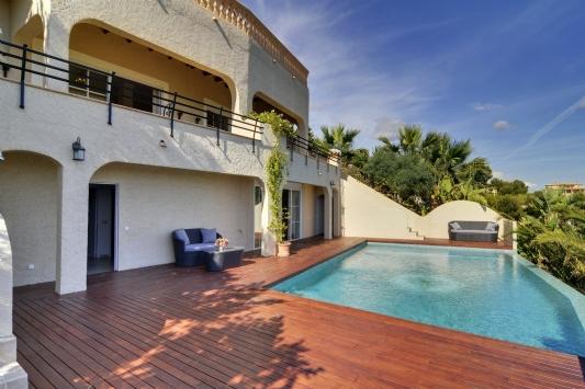 7 Dormitorio Chalet En Venta en Costa De La Calma, Mallorca