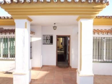 Chalet con 5 dormitorios se vende en Mijas Costa, Costa del Sol