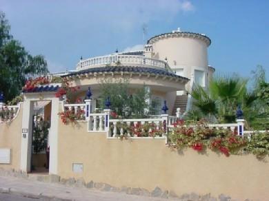 Chalet con 4 dormitorios se vende en Pilar de la Horadada, Costa Blanca, Vega Baja Torrevieja