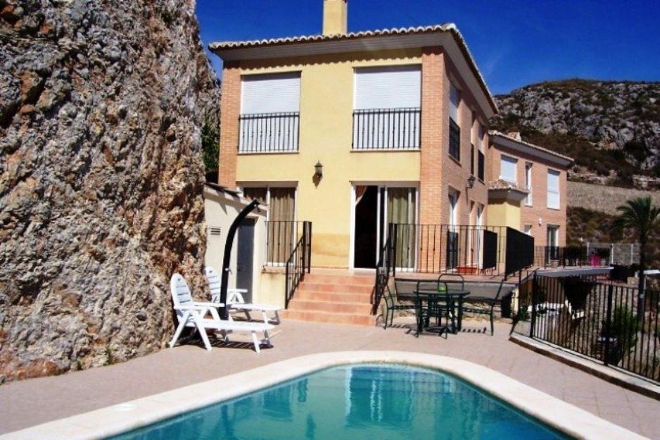 Fascinante CHALET con encanto en el Faro de CULLERA, Valencia, España