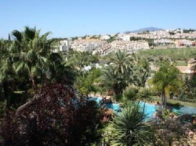 Apartamento con 2 dormitorios se vende en Estepona, Costa del Sol