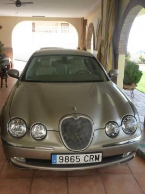 Jaguar S-Type 3.0 V-6 Executive