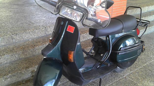 Vespa 200 tx  750 euros   o cambio