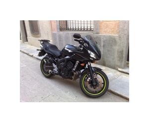 YAMAHA FZ6