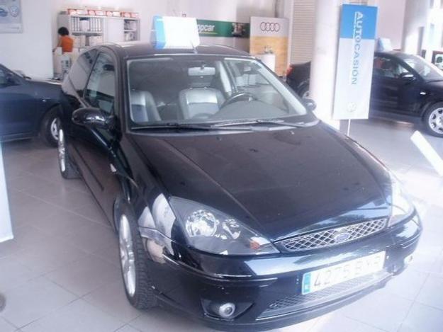 Venta de coche Ford Focus 2.0 ST 170cv '02 en Elche