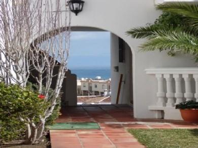 Apartamento con 2 dormitorios se vende en Mijas Costa, Costa del Sol