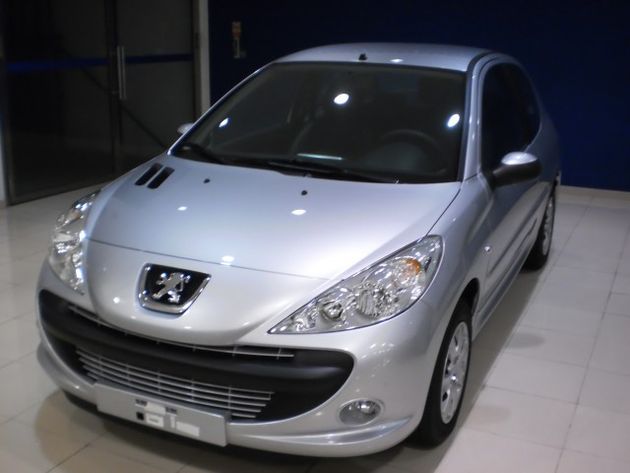 PEUGEOT 308  SW SPORTIUM HDI 110