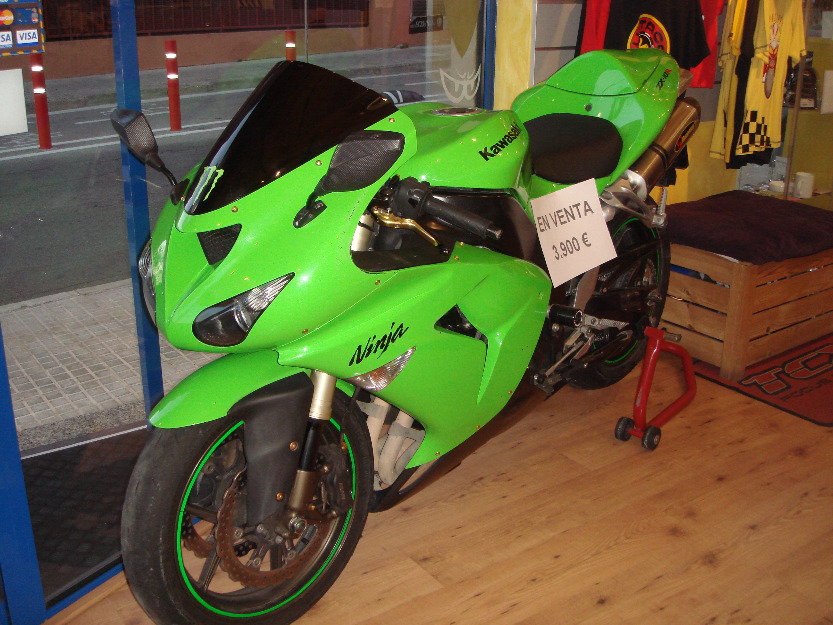 ZX10R  3900€