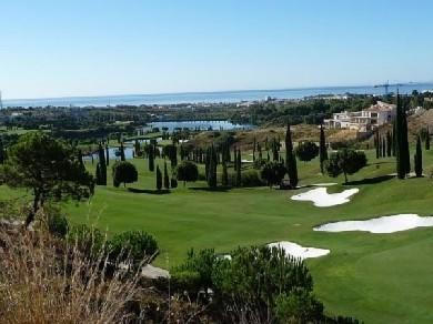 Apartamento con 3 dormitorios se vende en Estepona, Costa del Sol