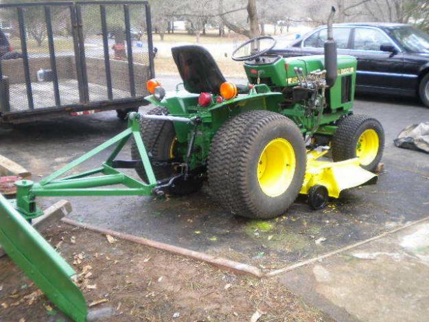 John Deere 650 Compact Tractor Diesel 5' Mower 7'