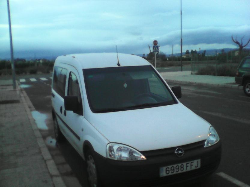 Opel combo 1.3 cdti 75cv. muy buen estado