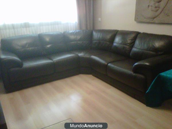 SOFA RINCONERA DE POLIPIEL 450€