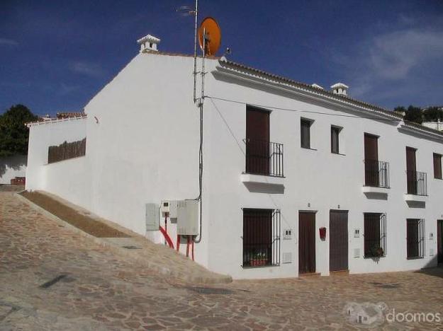 VENTA DE CASA EN ATAJATE (VALLE DEL GENAL)