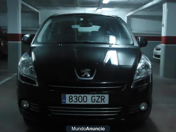 Peugeout 5008 Premium 2.0HDI