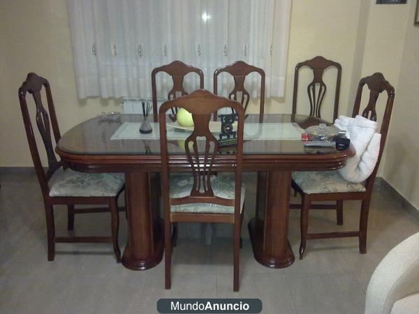 CONJUNTO DE 2 MESAS Y 6 SILLAS