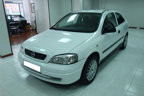 Opel Astra 1.6 16v Comfort 3p. -99