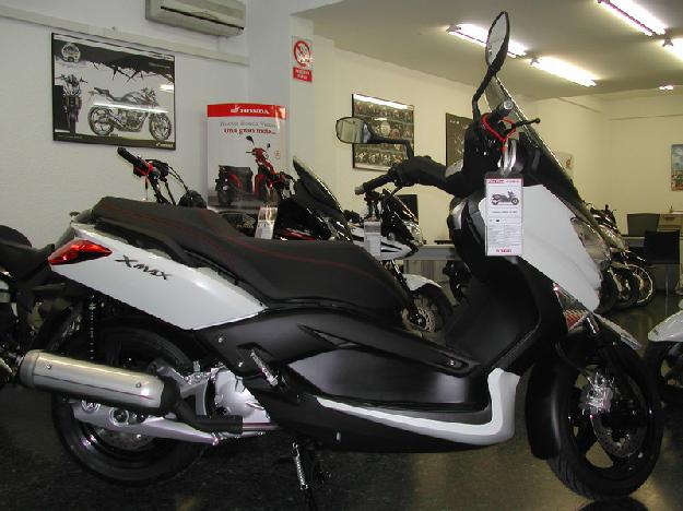 Yamaha X-Max 125 ABS