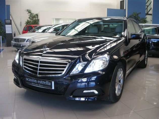 MERCEDES E 220CDI BE Avantgarde Aut.