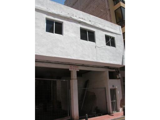 Edificio en Cristianos, Los