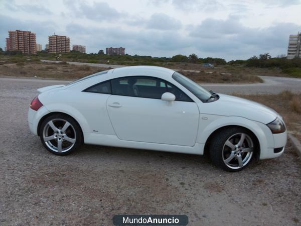 se vende audi tt s line