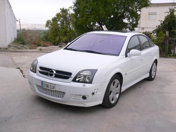 VENDO OPEL VECTRA 2.2 ELEGANCE DIESEL