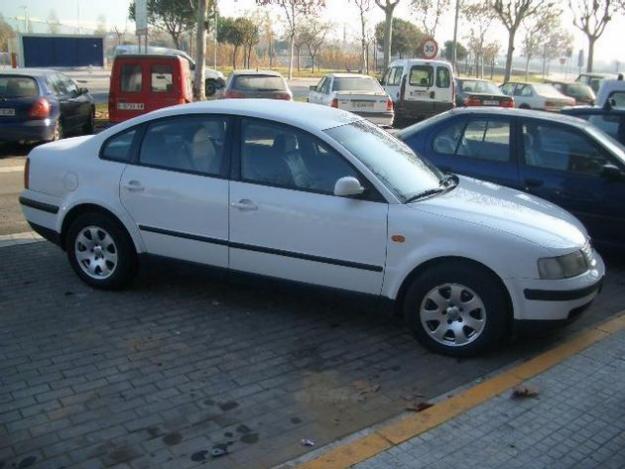 Comprar Volkswagen Passat1.9 Trend TDI '98 en Santa Perpétua De Mogoda