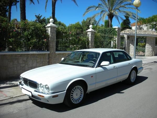 Jaguar XJ8 3.2 Executive - Nacional