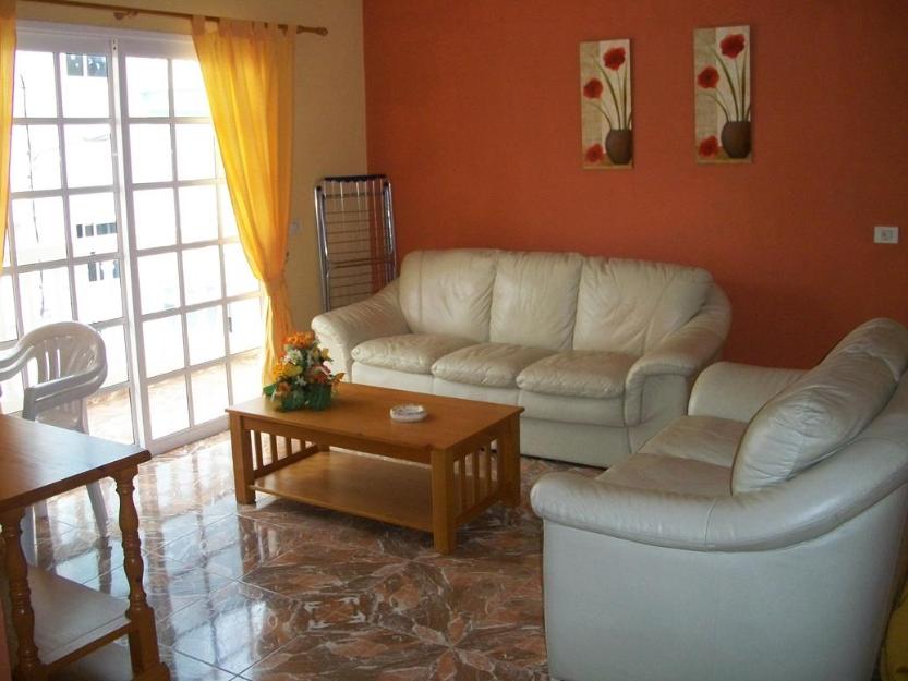 Apartamento en alquiler, en Cabo Blanco. 400 € al mes. 2 Habitaciones. Arona. Tenerife sur