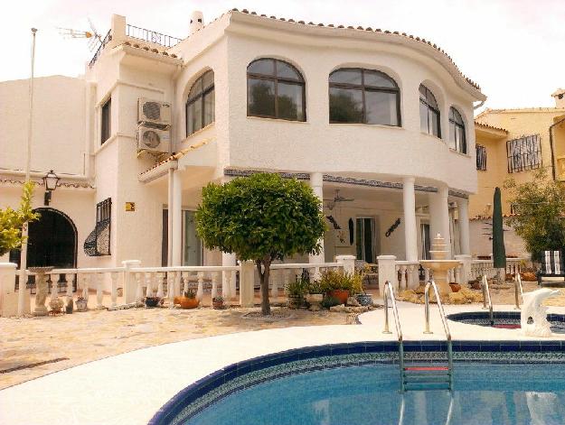 Chalet en venta en Nucia (la), Alicante (Costa Blanca)