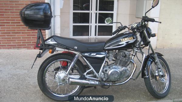 SE VENDE MOTO YAMAHA SR 250 ECONOMICA