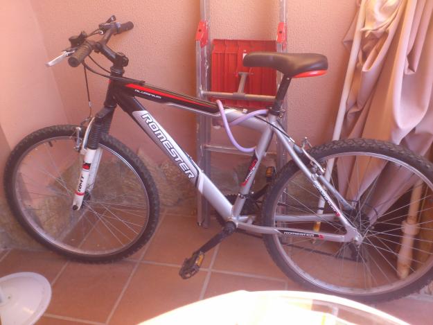 se vende bicicleta de montaña nueva