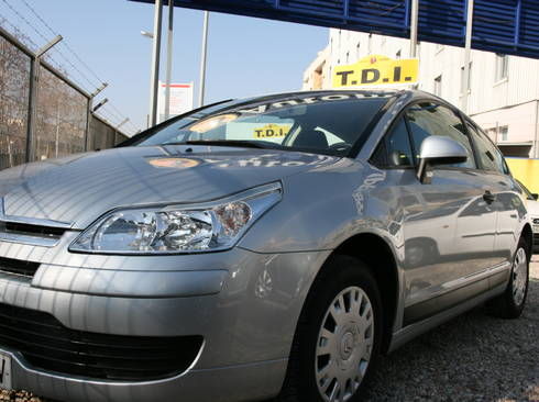 Citroen C4 1.6 HDI LX COUPE-FLIPER- EN SABADELL NO CERRAMOS AL MED